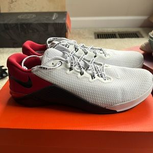 Nike Metcon Banned 5+ colorway